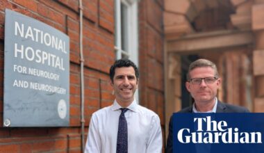 London neurosurgeons perform first successful AI-assisted operation to remove brain tumour | AI (artificial intelligence)