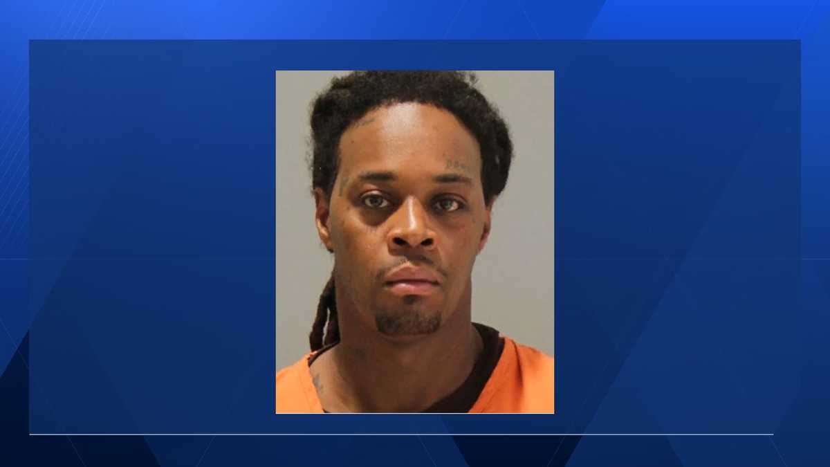 Omaha police identify suspect in armed barricade incident