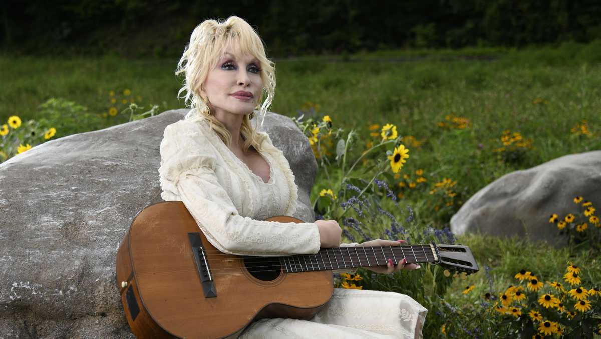 Dolly Parton has a secret song locked away in Dollywood
