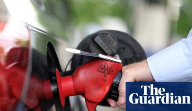 Petrol prices on track to top $2 a litre as Bowen sounds death knell for fuel excise relief | Petrol prices