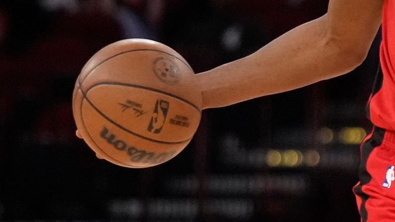 Houston Rockets forward Kevin Durant (7) controls the ball against Utah Jazz forward Kyle Filipowski (22) during the first half of an NBA basketball game, Friday, April 3, 2026, in Houston. (AP Photo/Karen Warren)