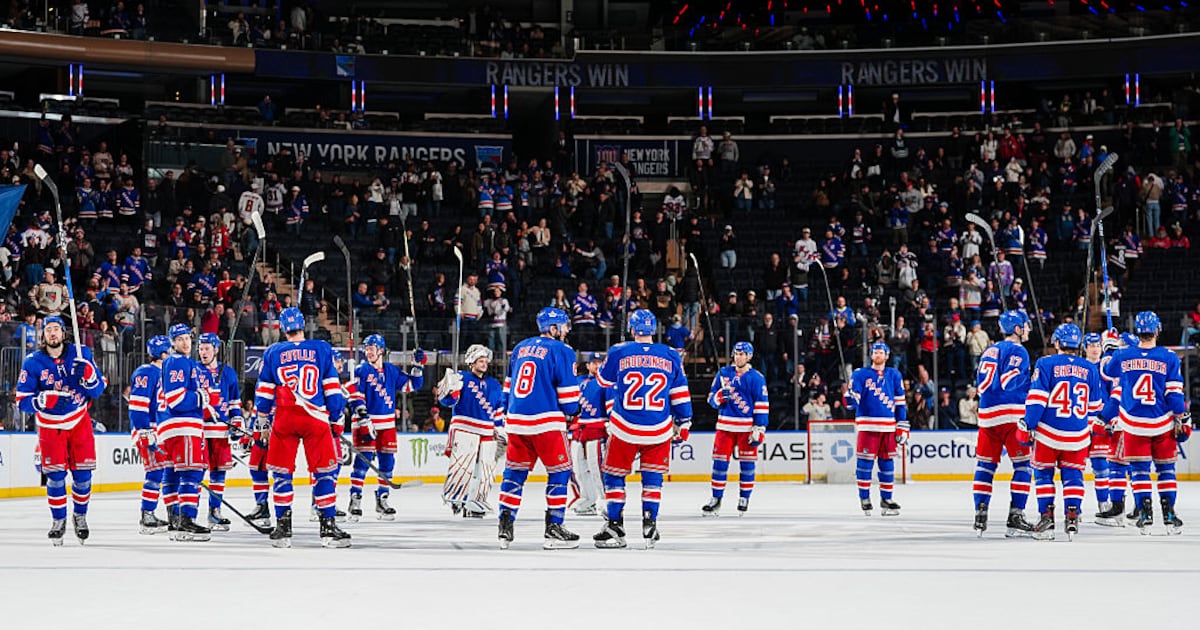 Knicks, Rangers split seen as possible step to going private