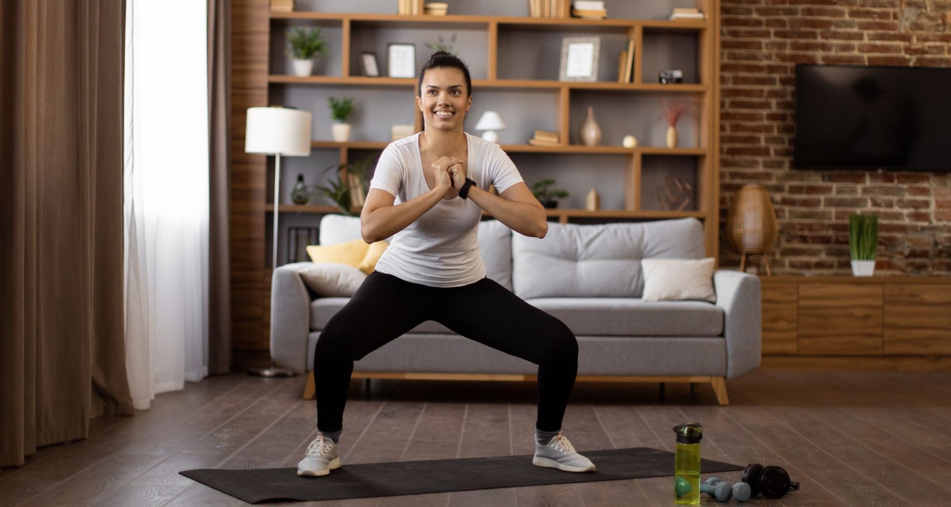 A barre instructor recommends this four-move workout for beginners to build muscular endurance and functional strength