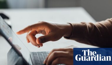 $2m crime novel deal collapses amid questions over AI use | Books