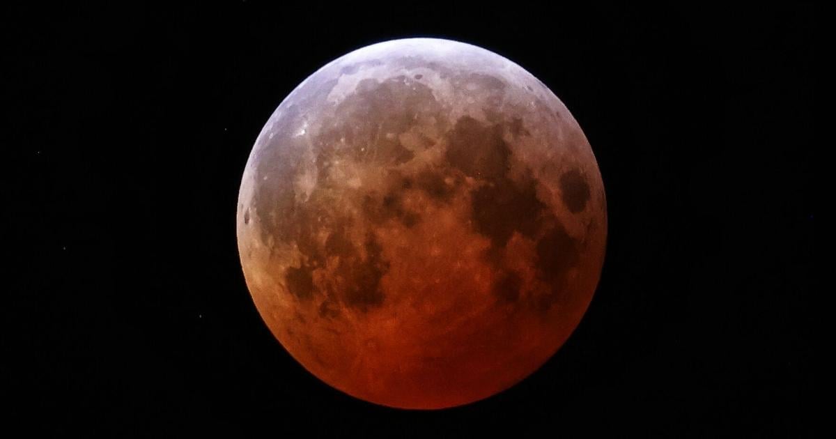 A partial lunar eclipse, along with a "Blood Moon" will soon | Local