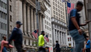 US Recession Could Hit Before 2027 Due to Extreme Leverage: Economist