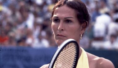 Renée Richards just wanted to play tennis. Tucker Carlson’s dad had other ideas.