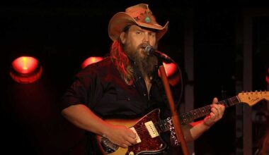 Chris Stapleton concert set to continue after storms move through Cincinnati