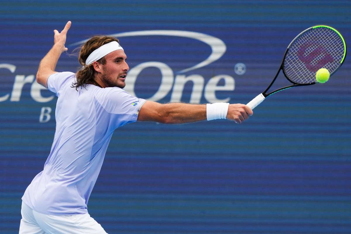 Tsitsipas and Hurkacz progress in Cincinnati as Venus and Dimitrov suffer defeats