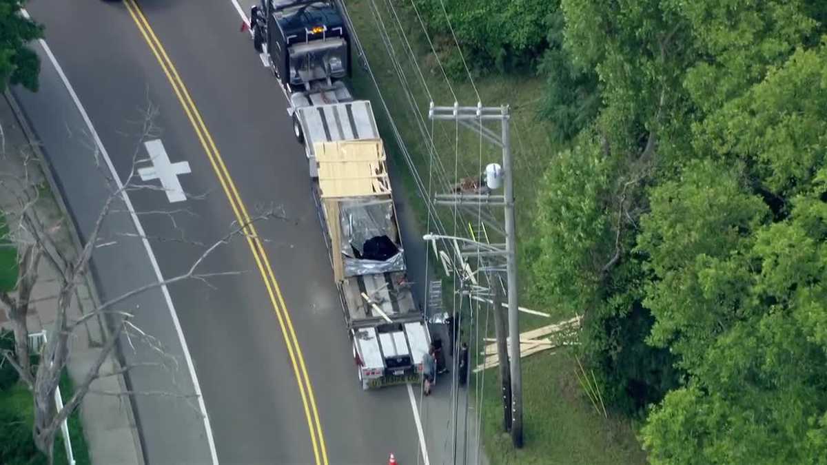 10,000-pound transformer being hauled strikes wires in Penn Hills; road opens