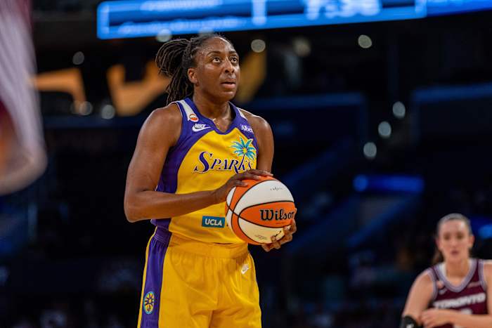 2016 WNBA MVP Nneka Ogwumike announces she's retiring after this season, her 15th in league