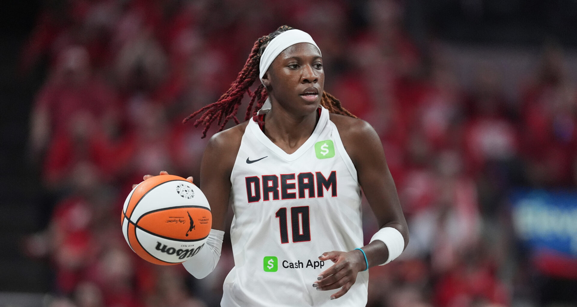 Howard, Gray each score 29 points as the Dream ease by the Sun 104-69 – Hartford Courant