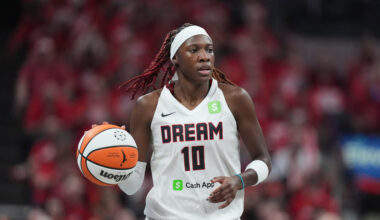 Howard, Gray each score 29 points as the Dream ease by the Sun 104-69 – Hartford Courant