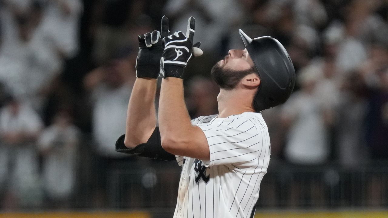 Murakami HR, Peters, Meidroth each knock in 2 runs as White Sox top Guardians to end 4-game skid