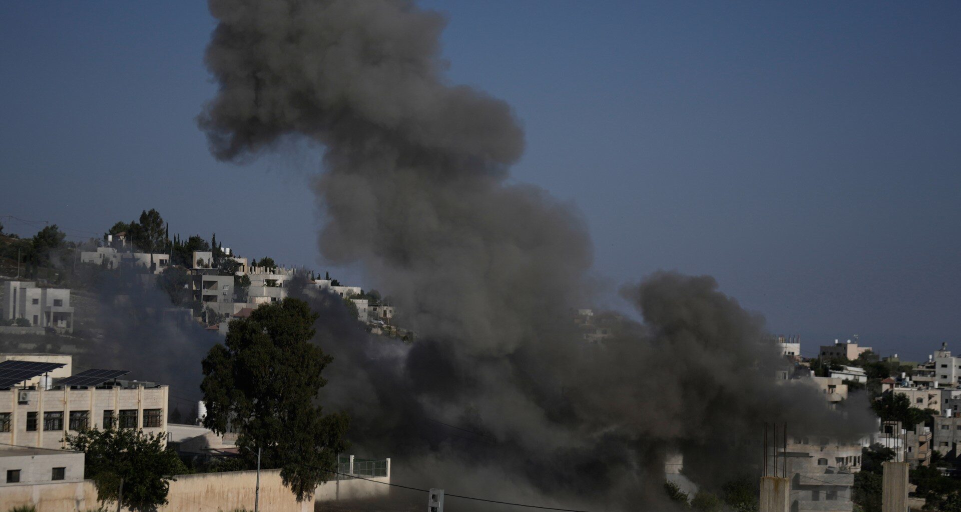 Israeli raids, arrests continue as UN warns West Bank at ‘breaking point’ | Occupied West Bank News