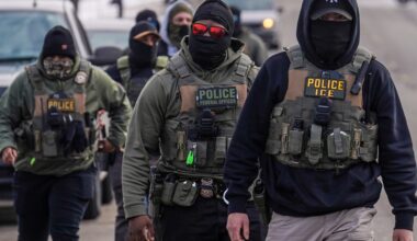 US ICE agency to spend $16.7m on electric shock gloves | Civil Rights News