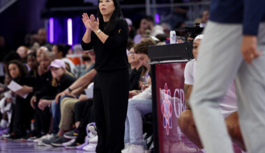 Valkyries coach Natalie Nakase talks Sophie Cunningham on trans athletes