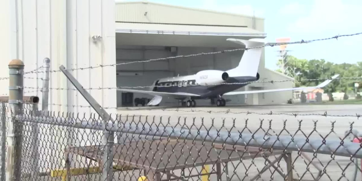 Elon Musk’s private jet lands in Lafayette amid reports of SpaceX deal in Louisiana
