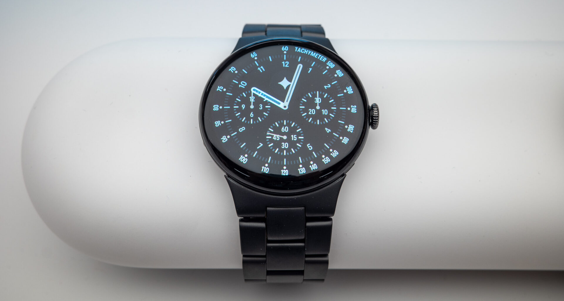 Pixel Watch 5 vs. Galaxy Watch 9: Comparing Google and Samsung’s New Watches