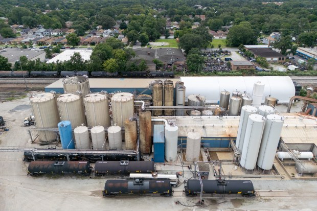 The Pullman Innovations plant sits just a few blocks from residential buildings on the Southeast Side of Chicago, Aug. 18, 2026. (Arthur Maiorella/Chicago Tribune)
