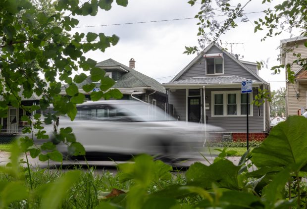 The house on Escanaba Avenue where Oscar Ortega lives on the Southeast Side of Chicago, Aug. 18, 2026. (Arthur Maiorella/Chicago Tribune)