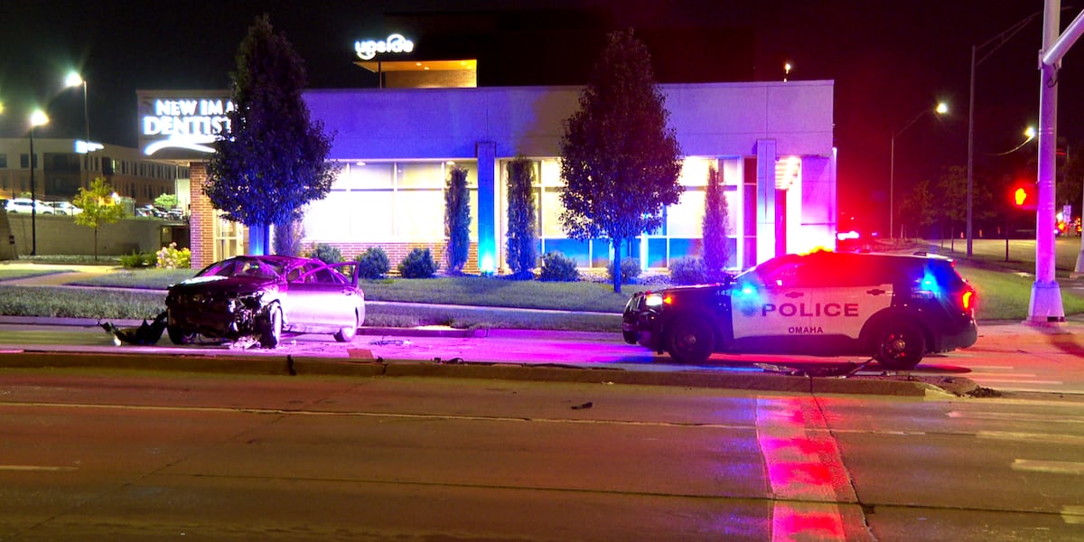 One hospitalized after early-morning crash in Omaha