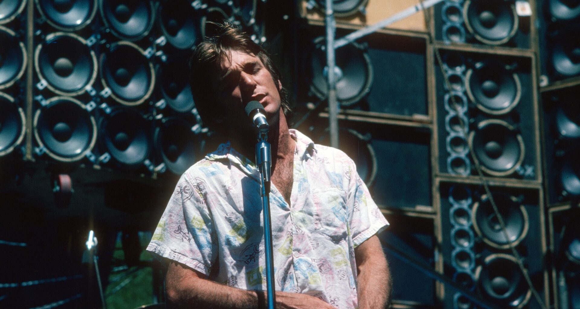 Remembering When Brian Wilson’s Comeback Album With The Beach Boys Dropped in 1976