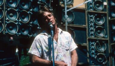 Remembering When Brian Wilson’s Comeback Album With The Beach Boys Dropped in 1976