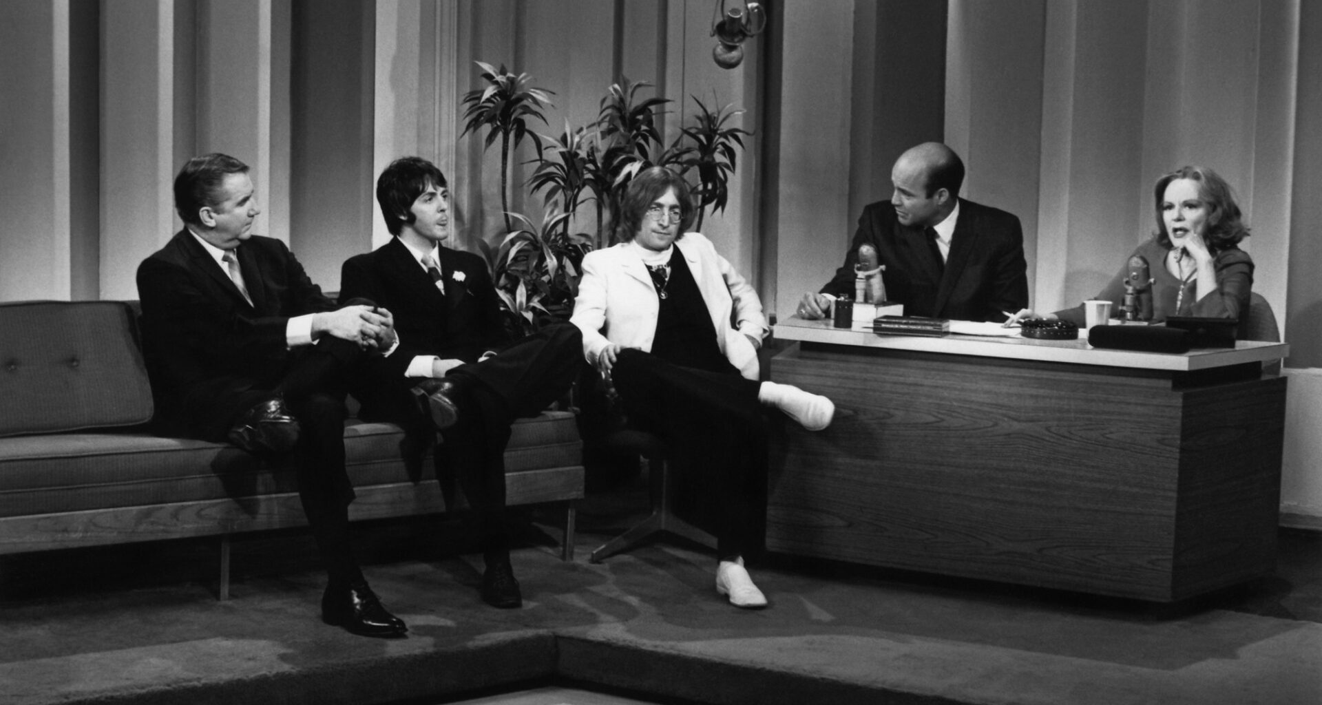 Remembering When Two Beatles Made an Awkward Appearance on a Johnny Carson-Less ‘Tonight Show’ in 1968