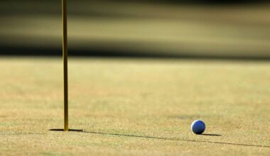 Rookie professional golfer Jessica Bang, 18, dies after brain hemorrhage