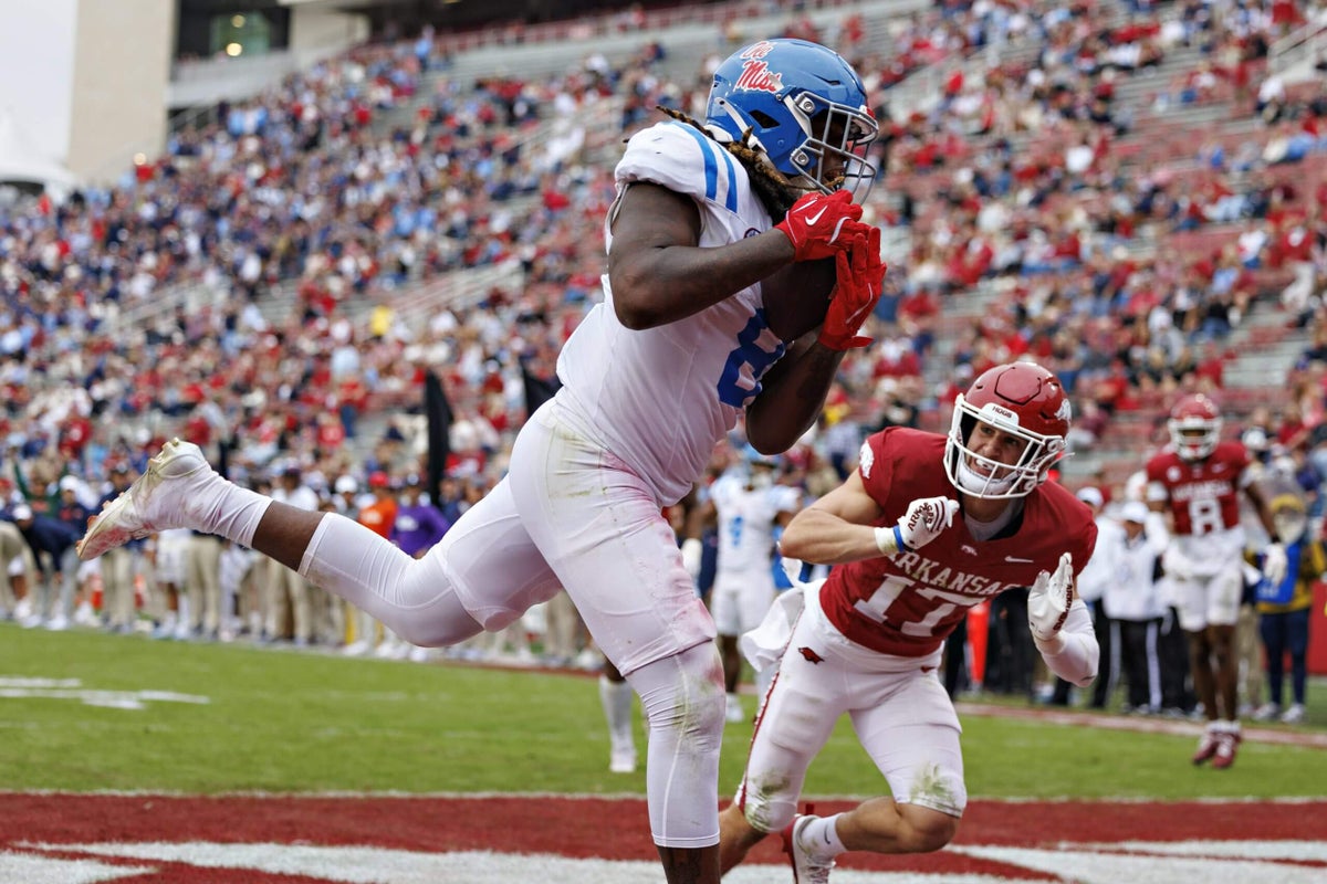 Why 2022 college athletes returning is disastrous, plus Week 0 storylines: Mandel’s Mailbag