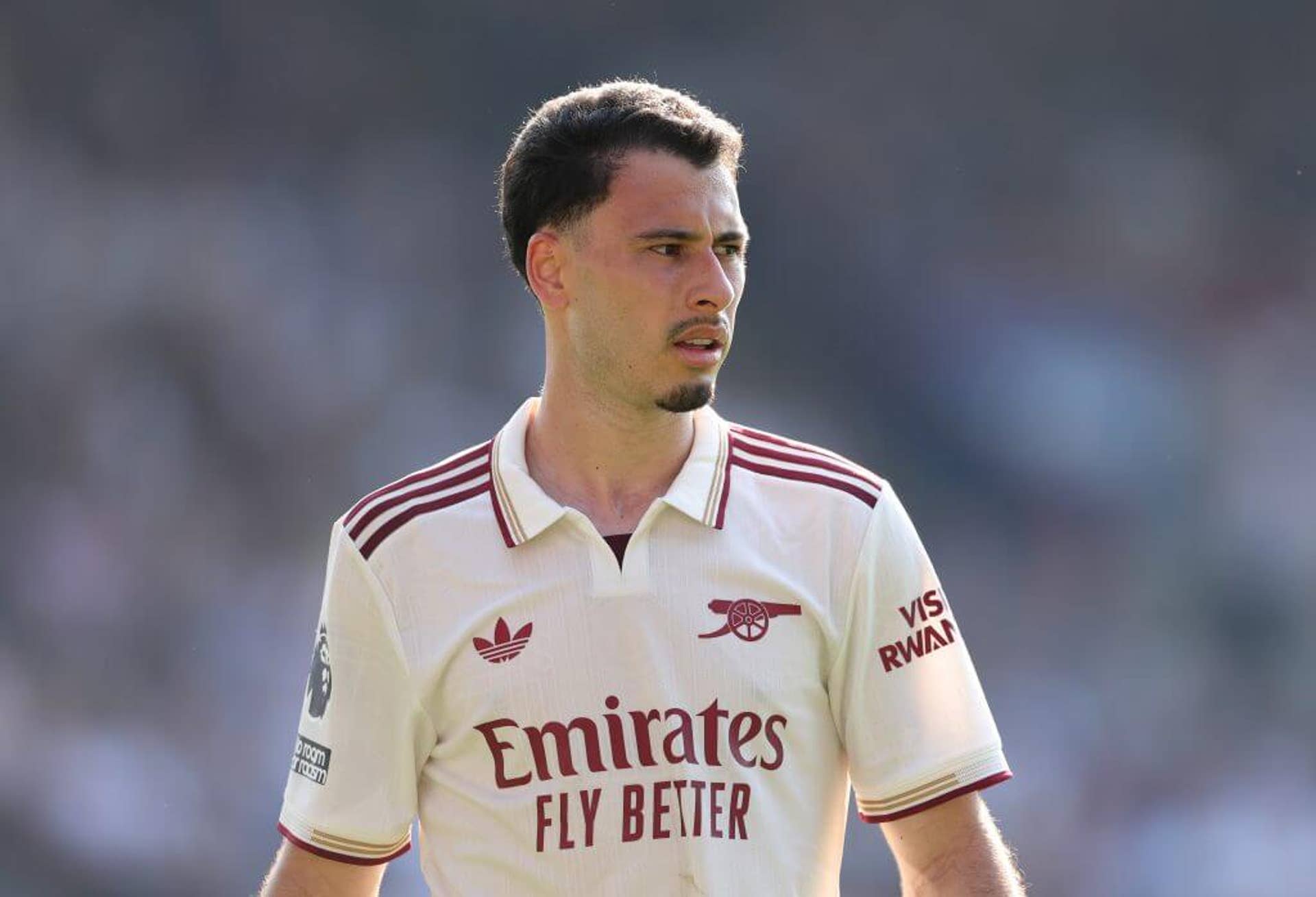 Image of Gabriel Martinelli in an Arsenal shirt