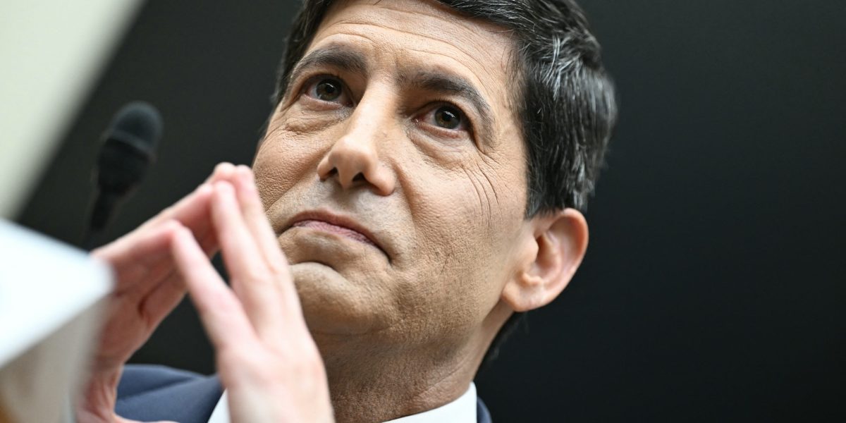 At the Fed, ‘Warsh can suppress dissent only so much,’ over credibility-testing interest rate call