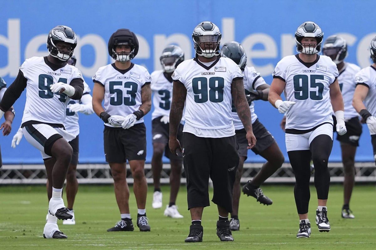 Eagles training camp: Jonathan Greenard update, why Jalen Carter is 10 pounds lighter