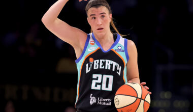 Sabrina Ionescu has 27 points, 10 rebounds as Liberty edge Mercury