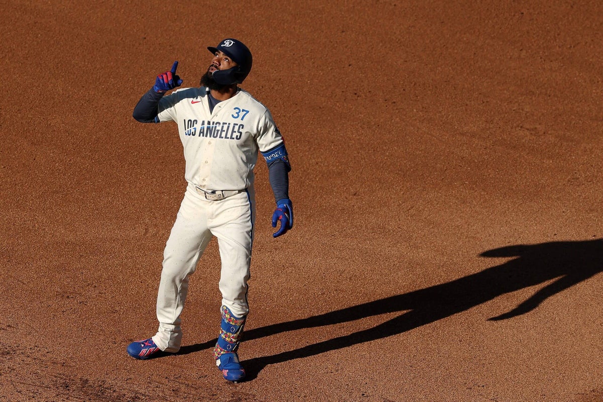Who’s on the bubble for the Dodgers’ postseason roster? September call-ups?: Mailbag, Part 2
