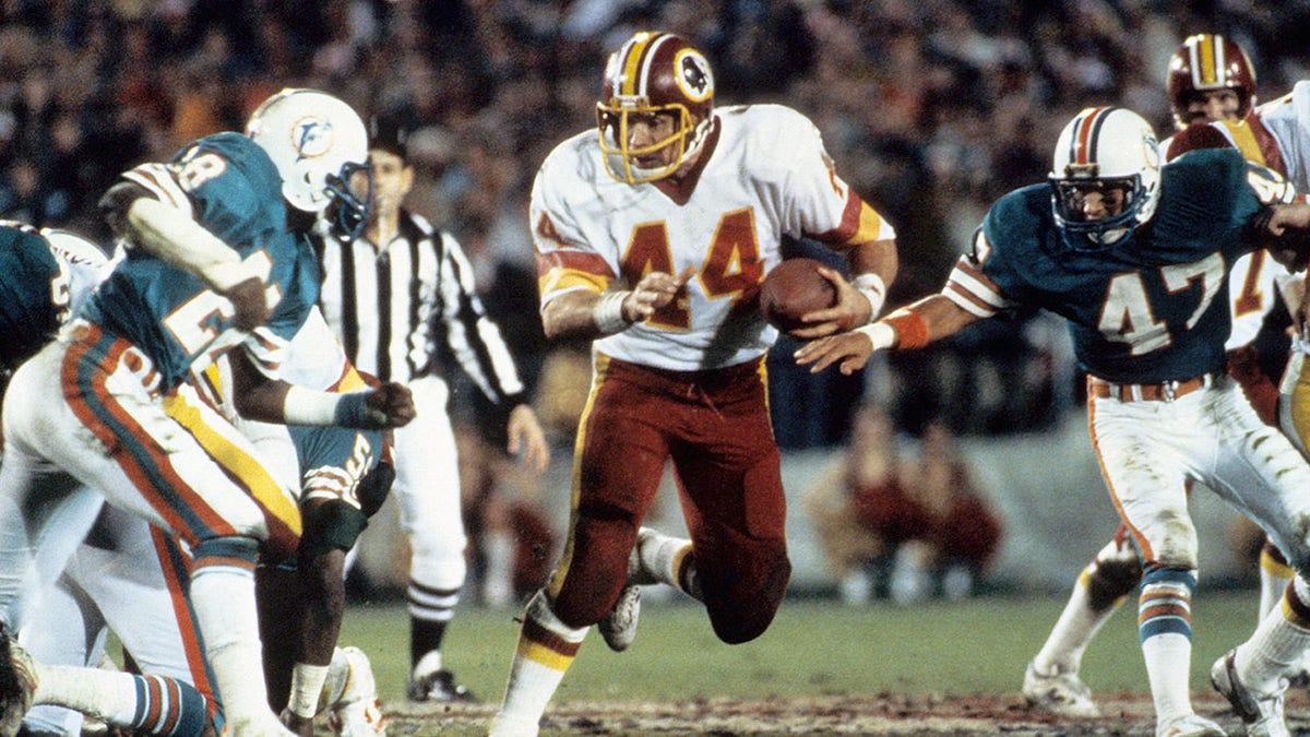 SuperBowl XVII: Miami Dolphins v Washington Redskins