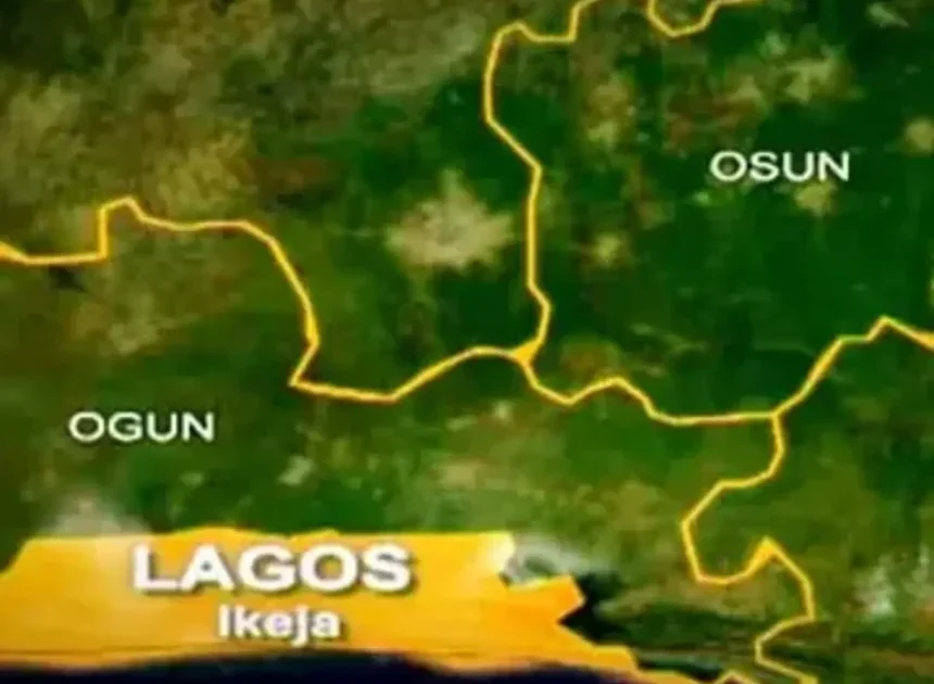 Agege Refuse Dumping Persists on Railway Corridor