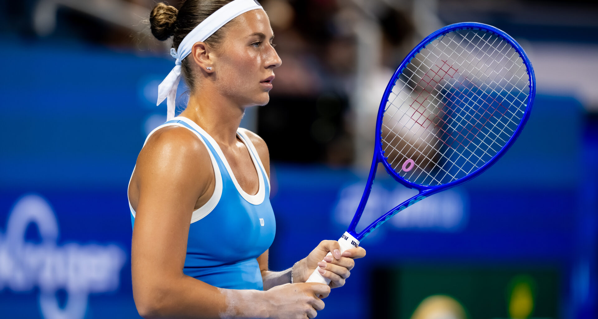 Kostyuk surpasses a valiant Stephens in Cincinnati third round