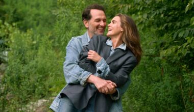 Matthew Rhys and Keri Russell Couple Interview, Widow's Bay and More