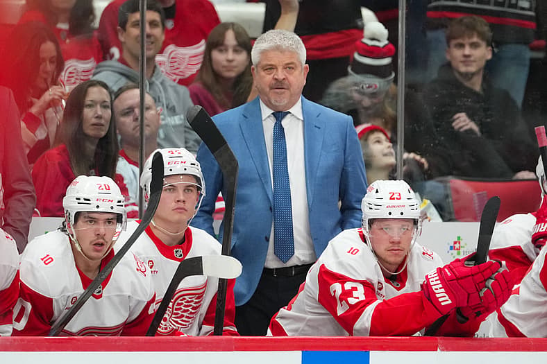 NHL: Detroit Red Wings at Carolina Hurricanes