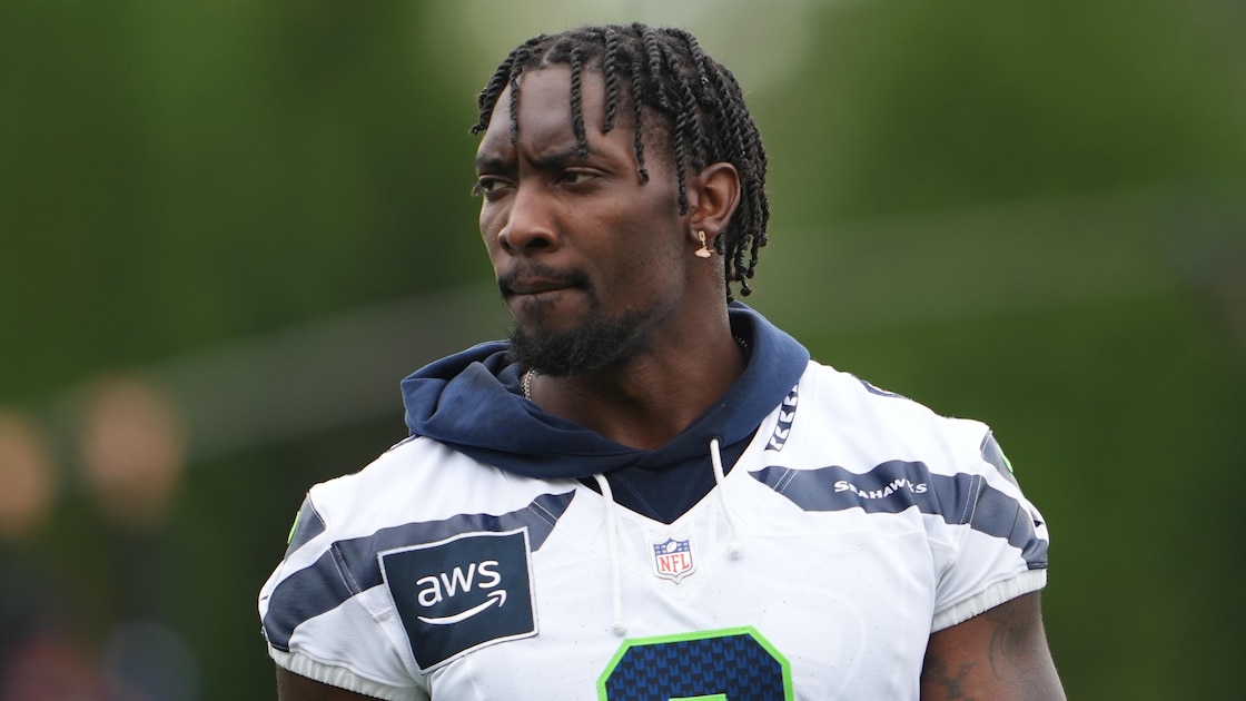 DeMarcus Lawrence Updates NFL Retirement Timeline After Winning Super Bowl With Seahawks