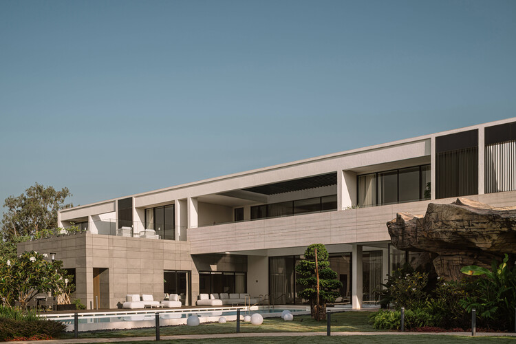 CASAVIVA Residence / SHROFFLEóN - Exterior Photography, Concrete