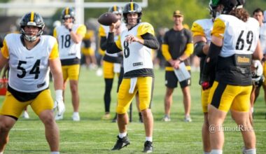 Aaron Rodgers Will Sit Out Steelers' Preseason Opener, Quarterback Pecking Order Revealed