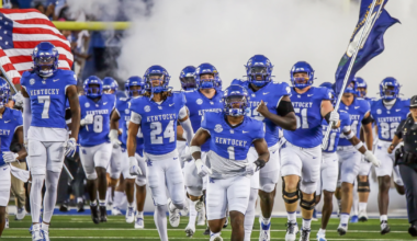 Left tackle Lance Heard at Kentucky spring football practice, via UK Athletics