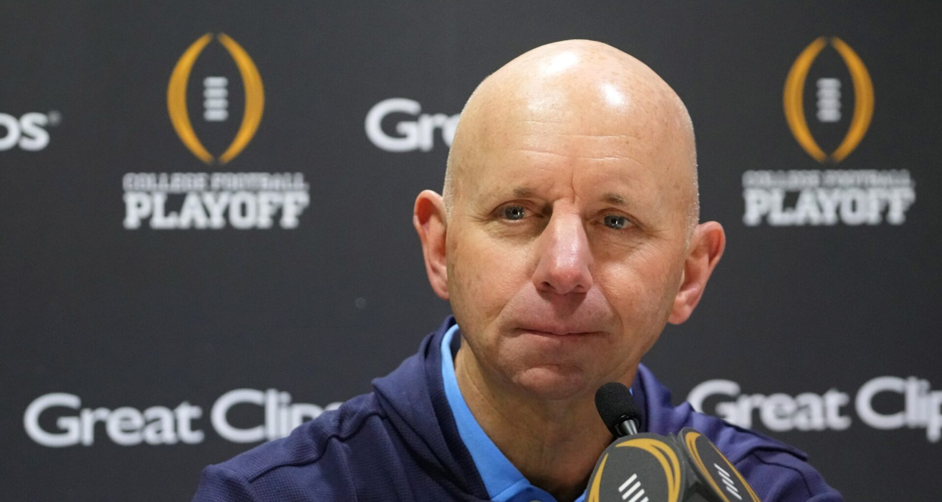 Sean McDonough calls out Ole Miss's broadcast booth