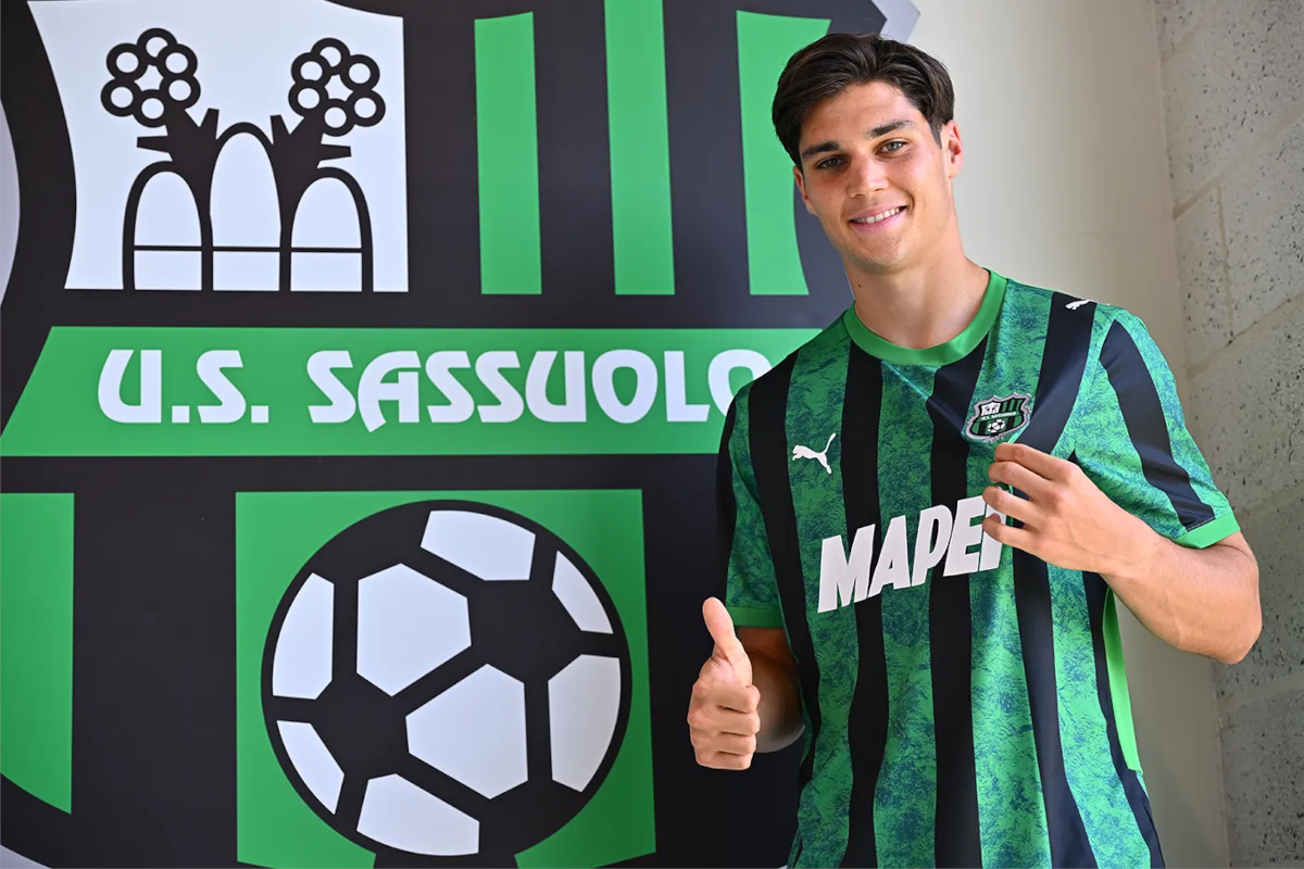 Vasilije Adzic is a new Sassuolo player, on loan with option to buy from Juventus (sassuolocalcio.it)