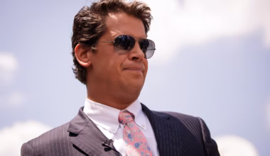 British far-right provocateur Milo Yiannopoulos deported by ICE