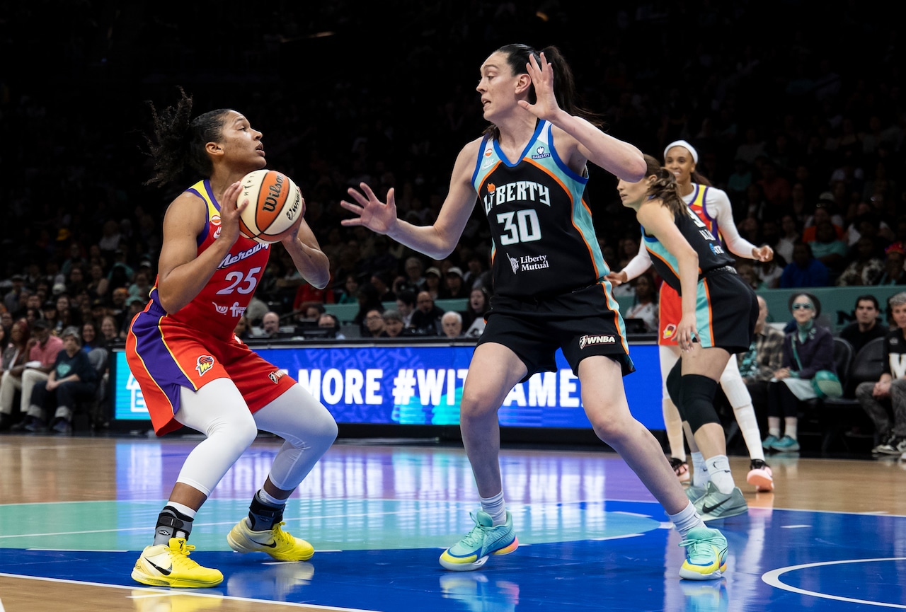 Phoenix Mercury v New York Liberty