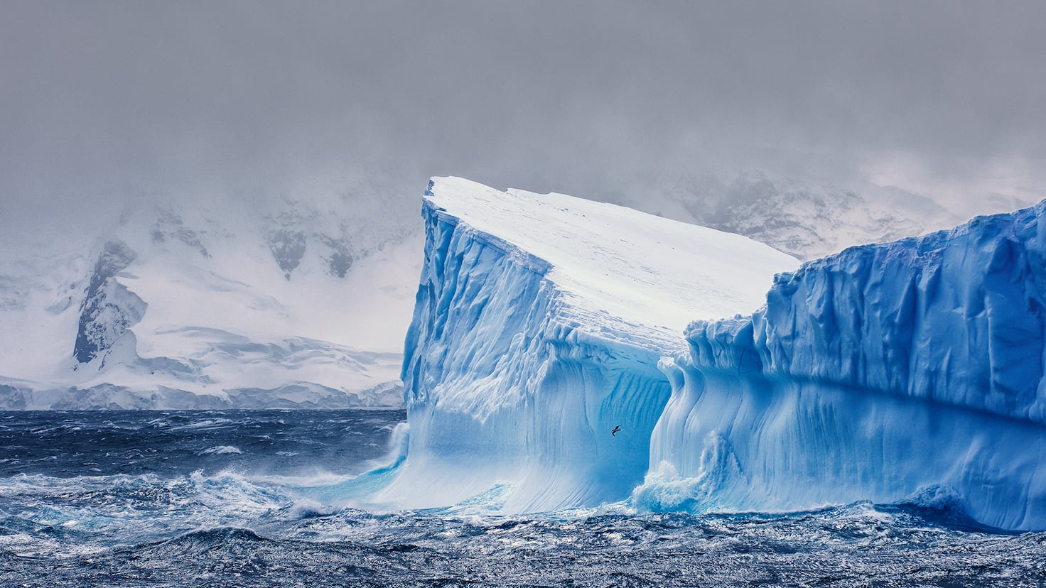In 1977 Saudi Arabia towed an iceberg from Alaska to Iowa: years later, its Antarctica freshwater plan melted away